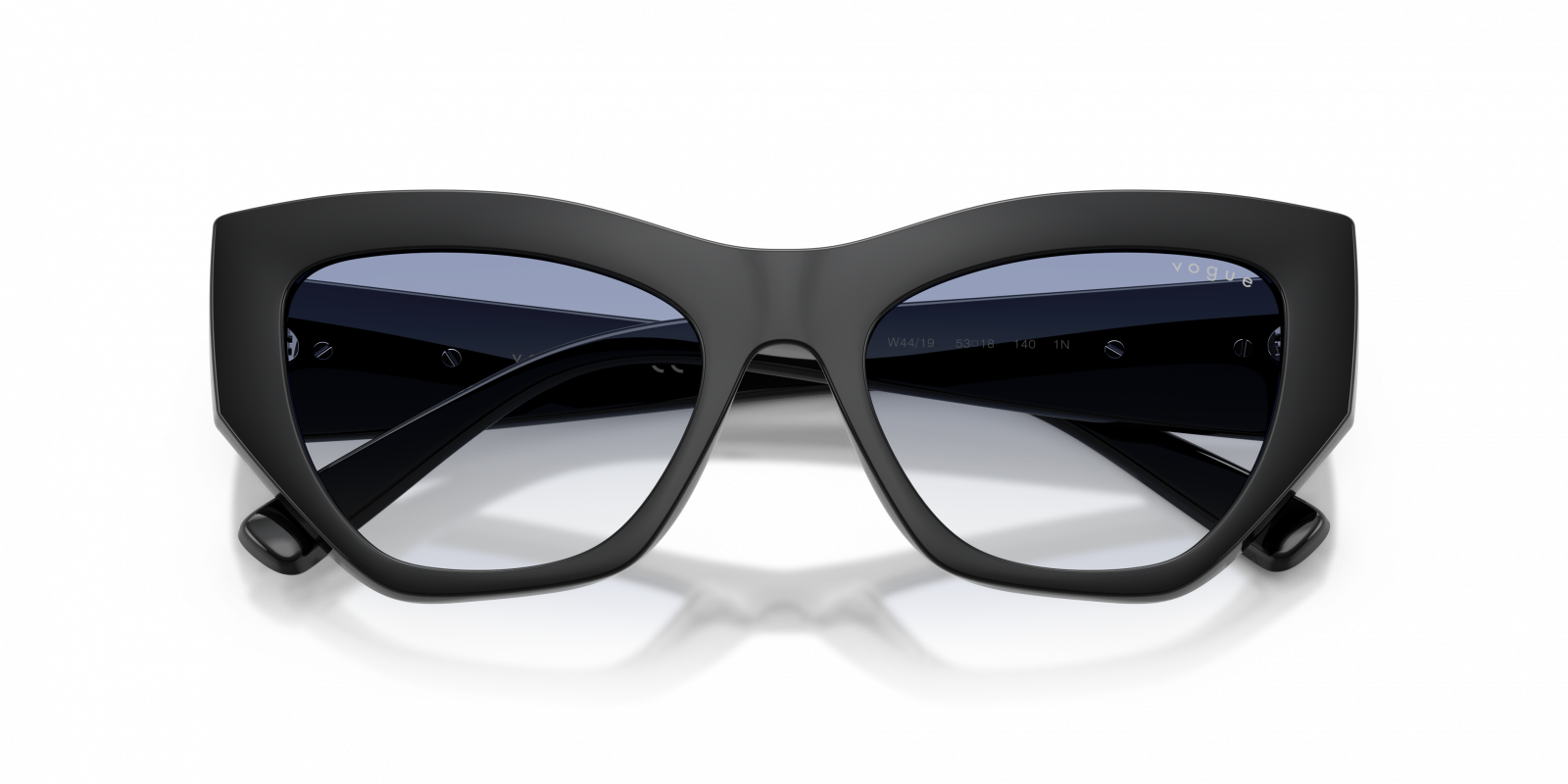 Vogue VO5607S W44/19  